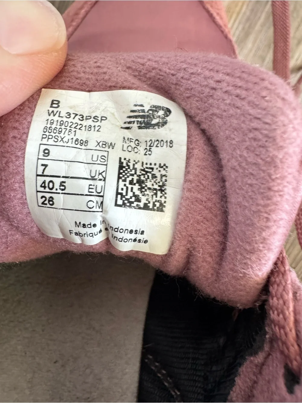 NEW BALANCE Buty DAMSKIE 373 Size 9